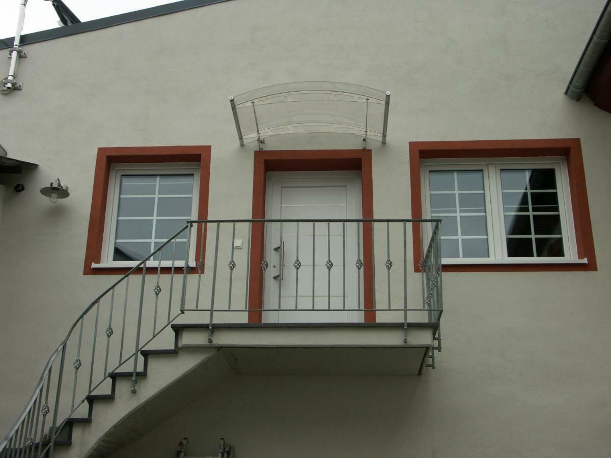Ferienwohnung Roeschen Бернкастел-Кюс Екстериор снимка