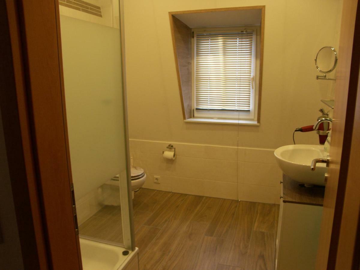 Ferienwohnung Roeschen Бернкастел-Кюс Екстериор снимка
